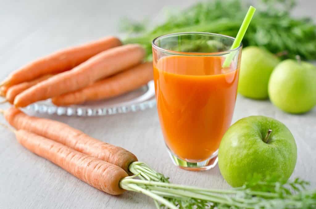 Jugos verdes detox para dejar atrás los excesos del fin de semana 