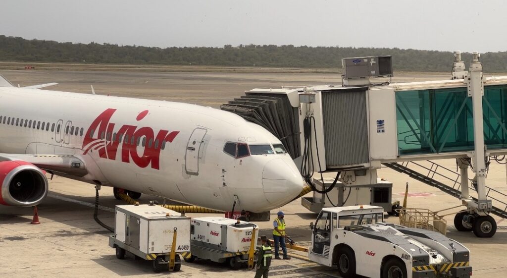 Casi 80 mil pasajeros movilizados por Aeropuerto Simón Bolívar durante Semana Santa