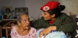 Comunidades de carretera Vieja Caracas-La Guaira recibieron medicamentos