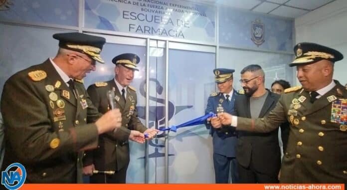 Inauguran laboratorios de estudios de Farmacia más modernos del país