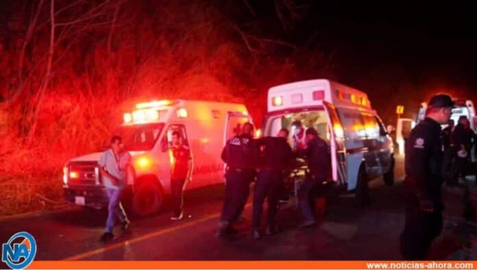 México: al menos 18 fallecidos al caer por barranco un autobús