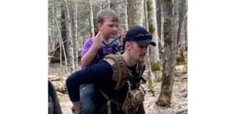 EEUU: Niño de 8 años sobrevivió durante 2 días comiendo nieve en un bosque