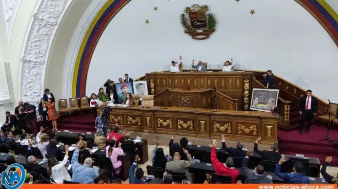 Asamblea Nacional aprobó gira internacional del Presidente Nicolás Maduro