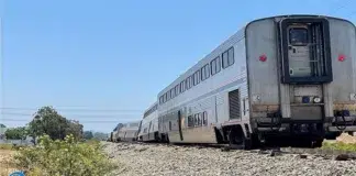 Choque de un tren y un camión deja 16 heridos en California, EE.UU.