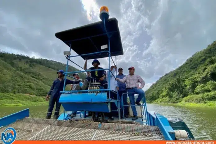 Inspeccionan labores de saneamiento en embalse La Mariposa