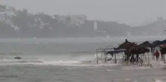 Tormenta Adrián se prevé crezca a huracán categoría 1