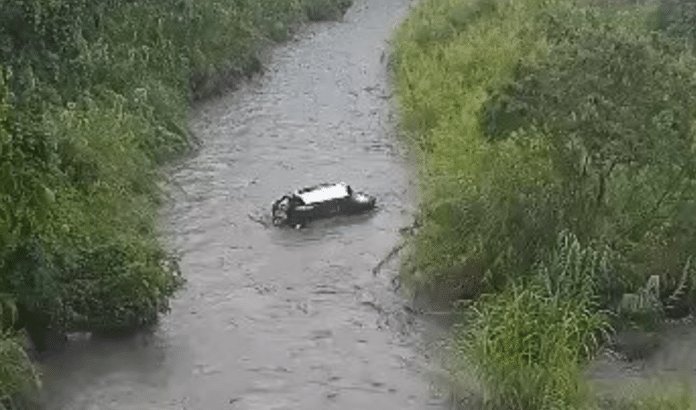 Mujer cayó al Río en la Ribereña Mujer cayó al Río en la Ribereña