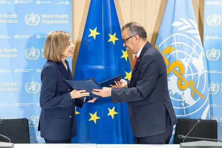 OMS creará un pasaporte mundial de salud inspirado en modelo europeo
