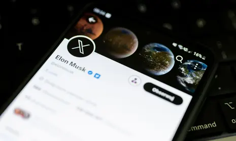 Elon Musk remplazó a Twitter con "X"