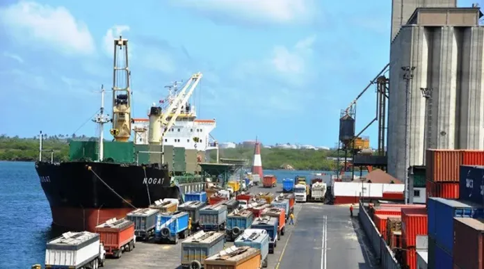 Desmienten suspensión de envíos Marítimos a Venezuela