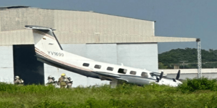 Avión Bimotor 