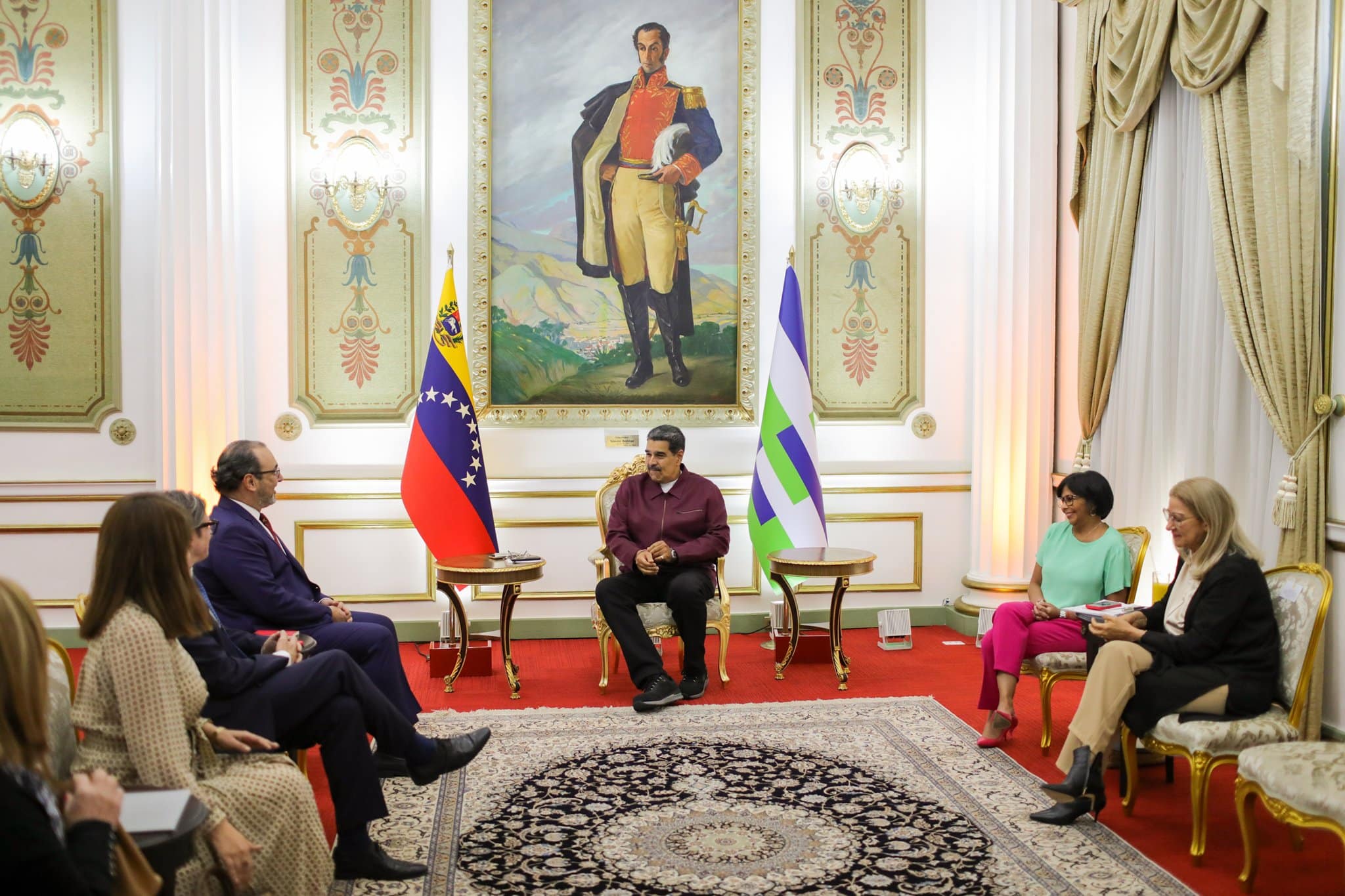 Presidente Maduro sostuvo encuentro con autoridades de la CAF