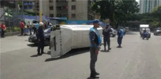 Vans se Volcó