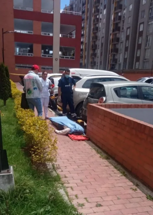 Mujer se lanzó de su apartamento durante el temblor en Bogotá