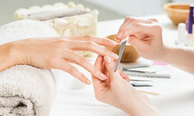 Tips manicura dure 