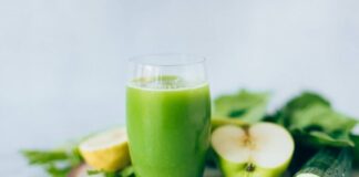 Manzana y pepino: zumo detox perfecto para iniciar la semana