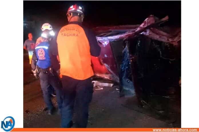En Táchira un hombre falleció tras volcar su vehículo
