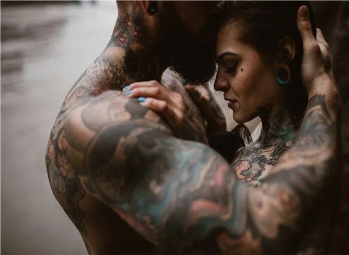 Atracción sexual al tatuaje