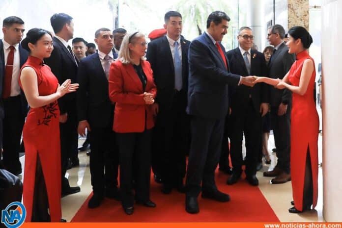 Inicia visita oficial del Presidente Nicolás Maduro en China
