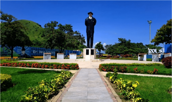Hombre atacó estatua de José Gregorio Hernández