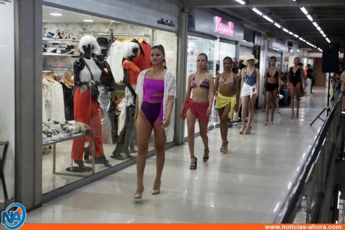 Talaja Galerías celebró aniversario con desfile de moda