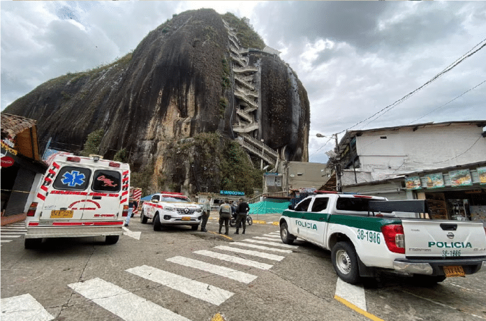 Piedra del Peñol 17 turistas heridos