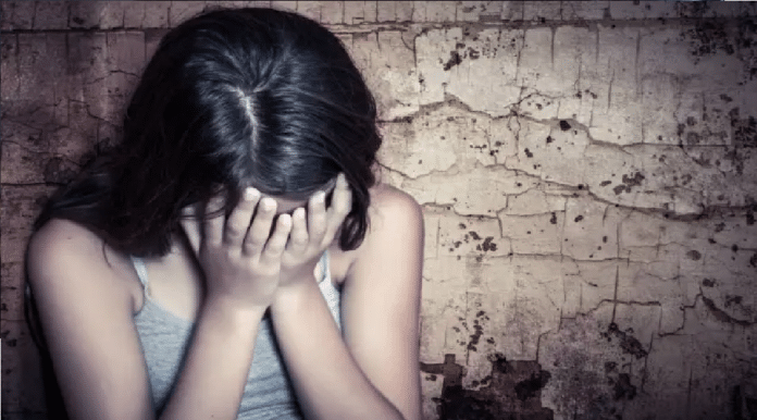 Niña de 13 años es abusada sexualmente en España