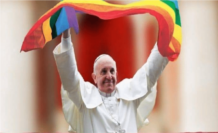 Papa Francisco aprueba bendición de parejas homosexuales