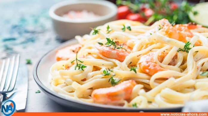 Descubre esta exquisita pasta con camarones en salsa blanca