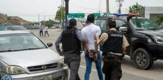 10 muertos y 70 detenidos como saldo de la violencia en Ecuador