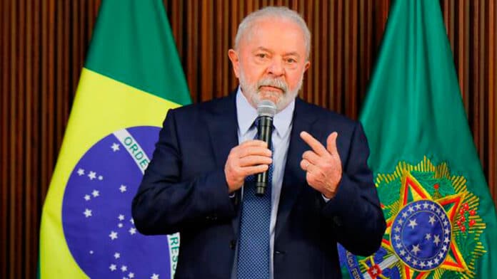 Lula Da Silva insta a invertir en países pobres 