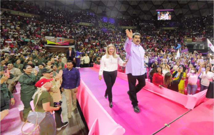Maduro acto Día Internacional de la Mujer