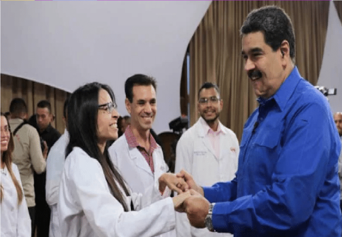 Maduro felicita Médicos Venezolanos