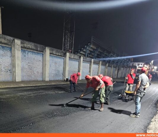 Alcaldía de San Cristóbal aplicó más de 100 toneladas de asfalto en La Concordia