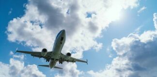 Aruba extendió por 90 días prohibición de vuelos con Venezuela
