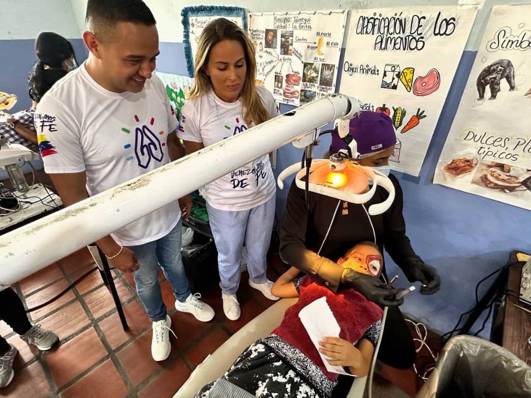 Más de 500 integrantes del Movimiento Cristiano Venezolanos de Fe recibieron atención médica integral
