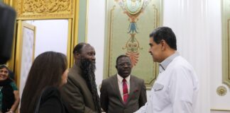 Nicolás Maduro y líder religioso de Kenia