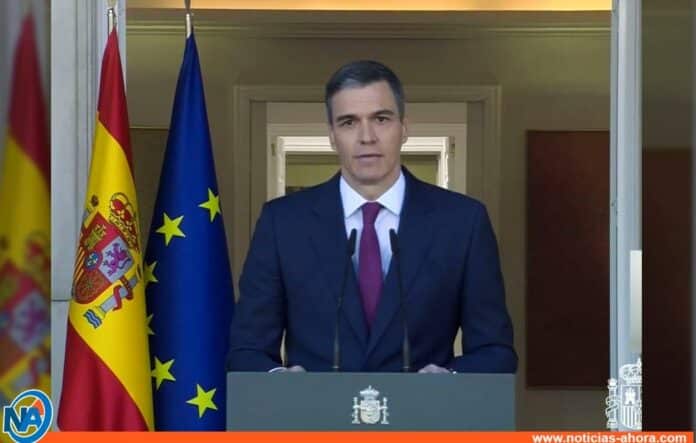 Pedro Sánchez anunció que continúa como presidente del Gobierno de España