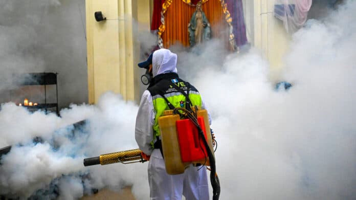 Guatemala declaró la emergencia nacional para combatir el dengue.