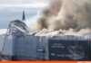 Voraz incendio arrasa la antigua Bolsa de Valores de Copenhague, Dinamarca