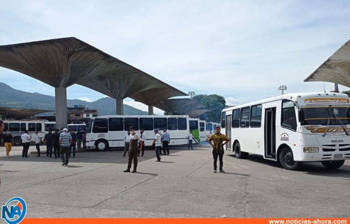 Suspenden servicio de transporte interurbano hacia San Antonio del Táchira