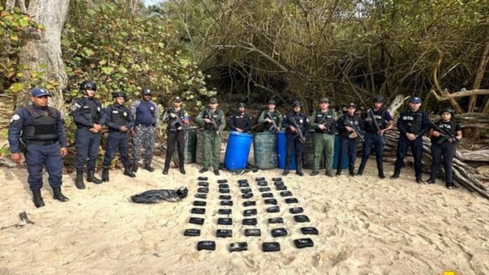 20 kilos marihuana playa La Guaira
