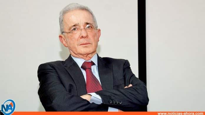 Fiscalía de Colombia acusa formalmente al expresidente Álvaro Uribe