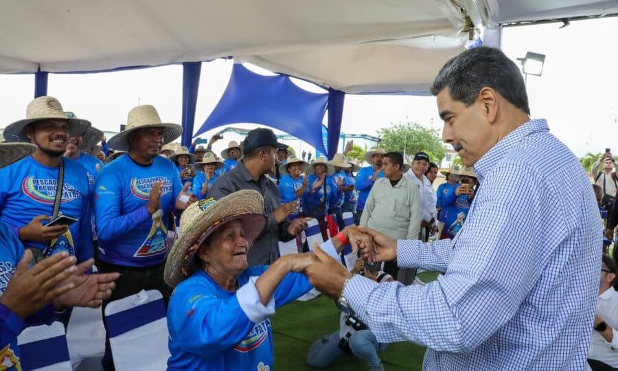 Maduro plan microfinanciamiento pescadores0