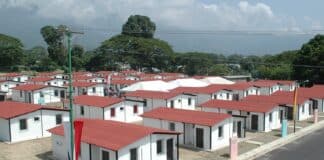 Maduro proyecta construir 2 millones vivienda