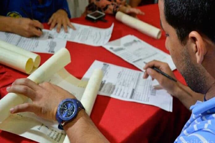 Registro apostilla título universitario