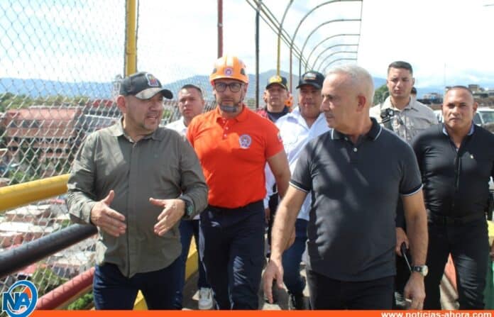 Autoridades inspeccionan estructura del Viaducto Viejo de San Cristóbal