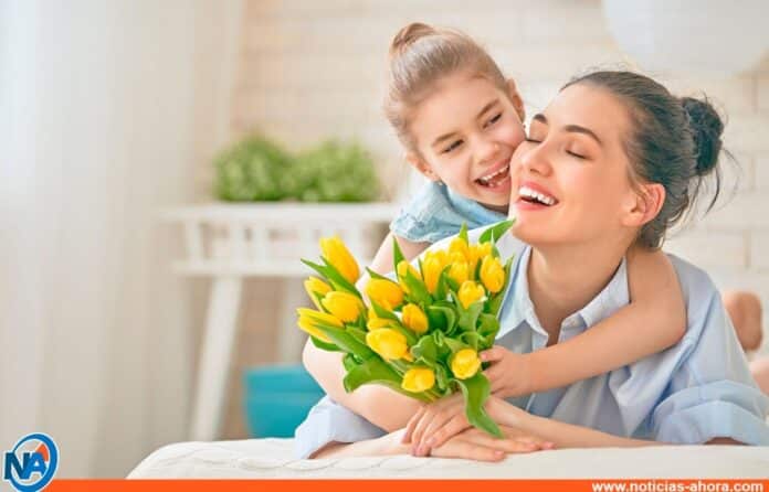 10 hermosas frases para dedicar el Día de la Madre