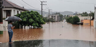 lluvias en Brasil dejan fallecidos desaparecidos