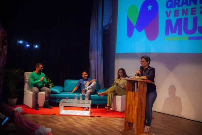 Erika Farías conversatorio en Guacara